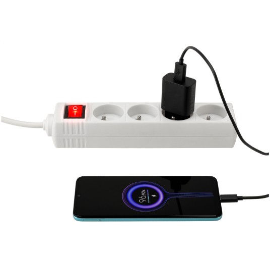 Przedłużacz 4 gniazda 5m z wlacznikim BIAŁY